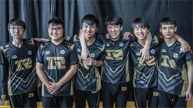 还在寻找接 还在寻找接