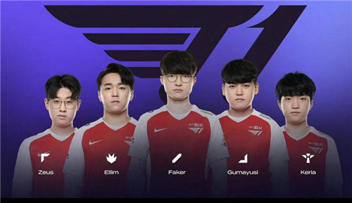 赛场上一个 赛场上一个