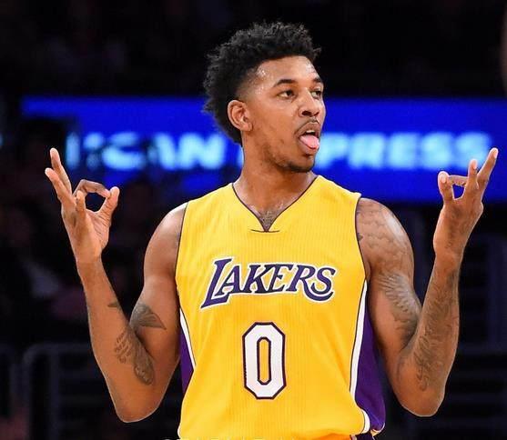 弃牌不是软 弃牌不是软